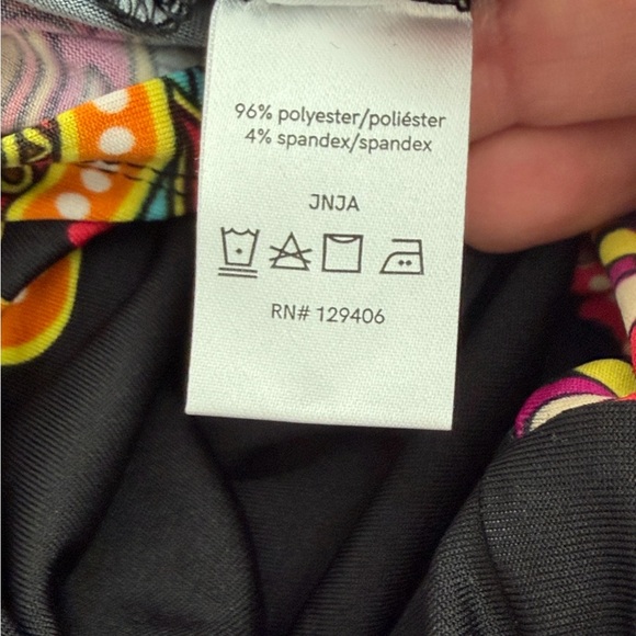 Venus Low Cut V Neck Dress - Picture 6 of 6